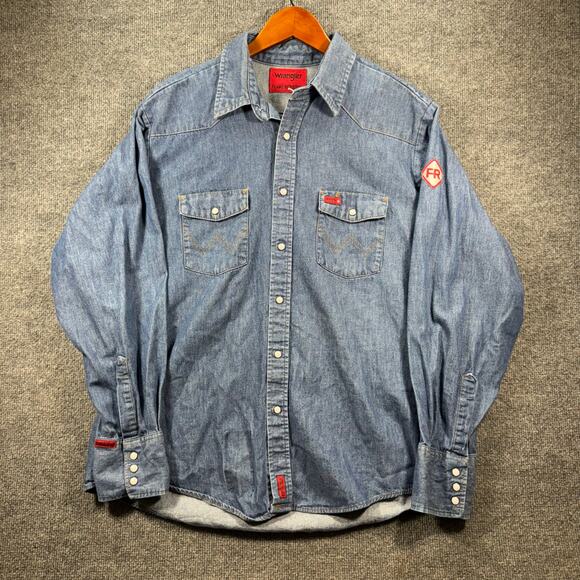 VTG Wrangler Denim FR Pearl Snap Shirt Men's Large Blue Workwear Western - Picture 1 of 9